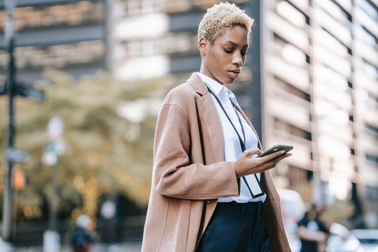 How To Benefit From E-Commerce Mobile App Through Push Notifications?