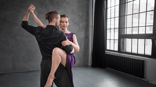 5 Reasons To Take Bachata And Salsa Dance Classes For Singles