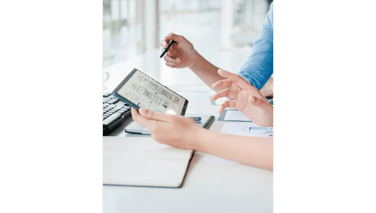 From Manual to Digital: How Technology Helps Small Businesses Thrive From Manual to Digital: How Technology Helps Small Businesses Thrive