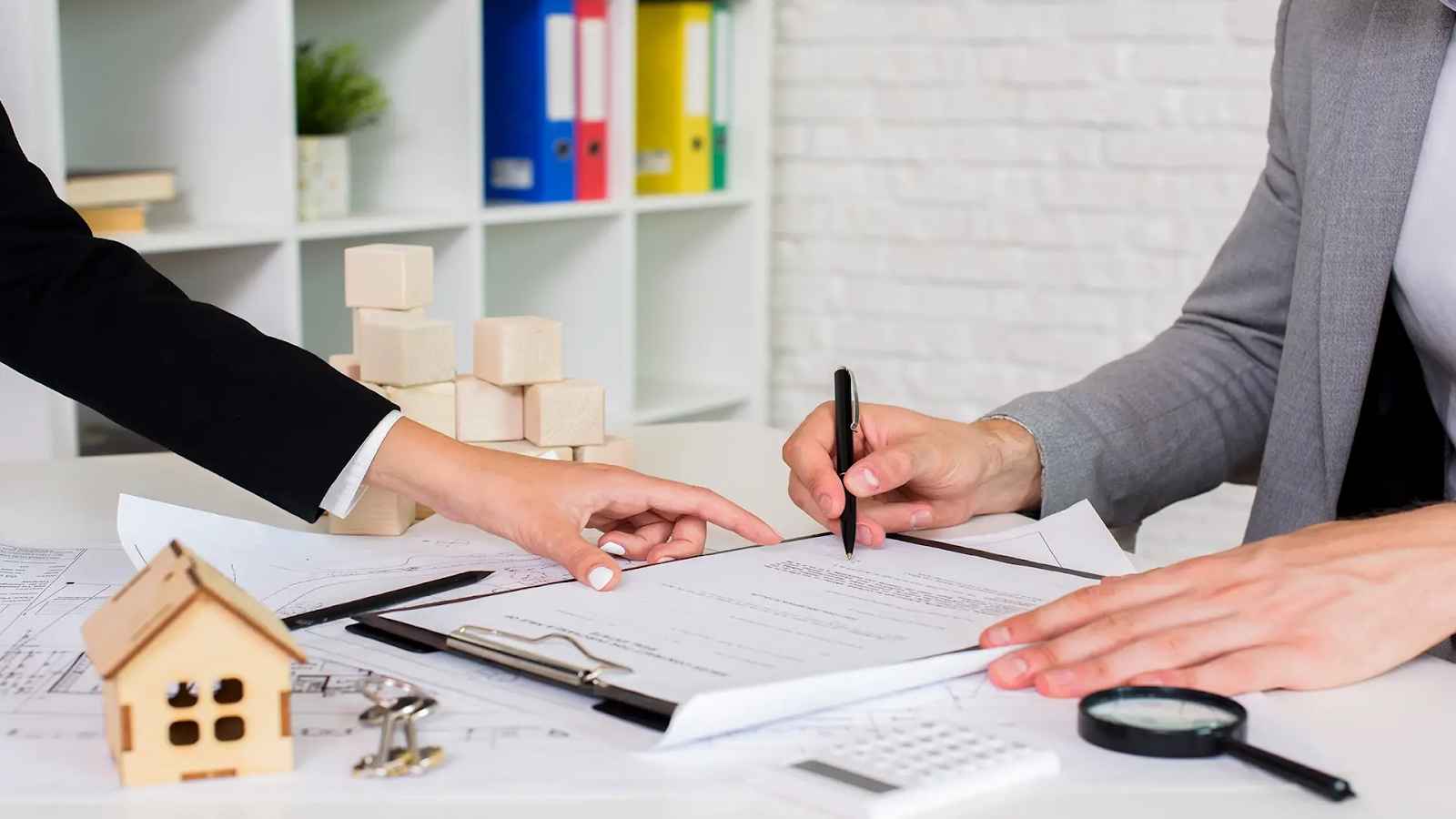 Entering Dubai's Property Market: Essential Requirements for Real Estate Businesses